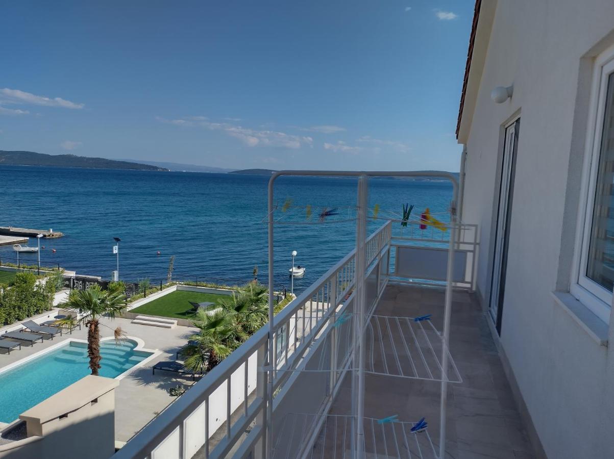 Apartman Figaro Pogled Od Milijun Dolara, 2 Tusa, 2 Wc Kaštela 외부 사진