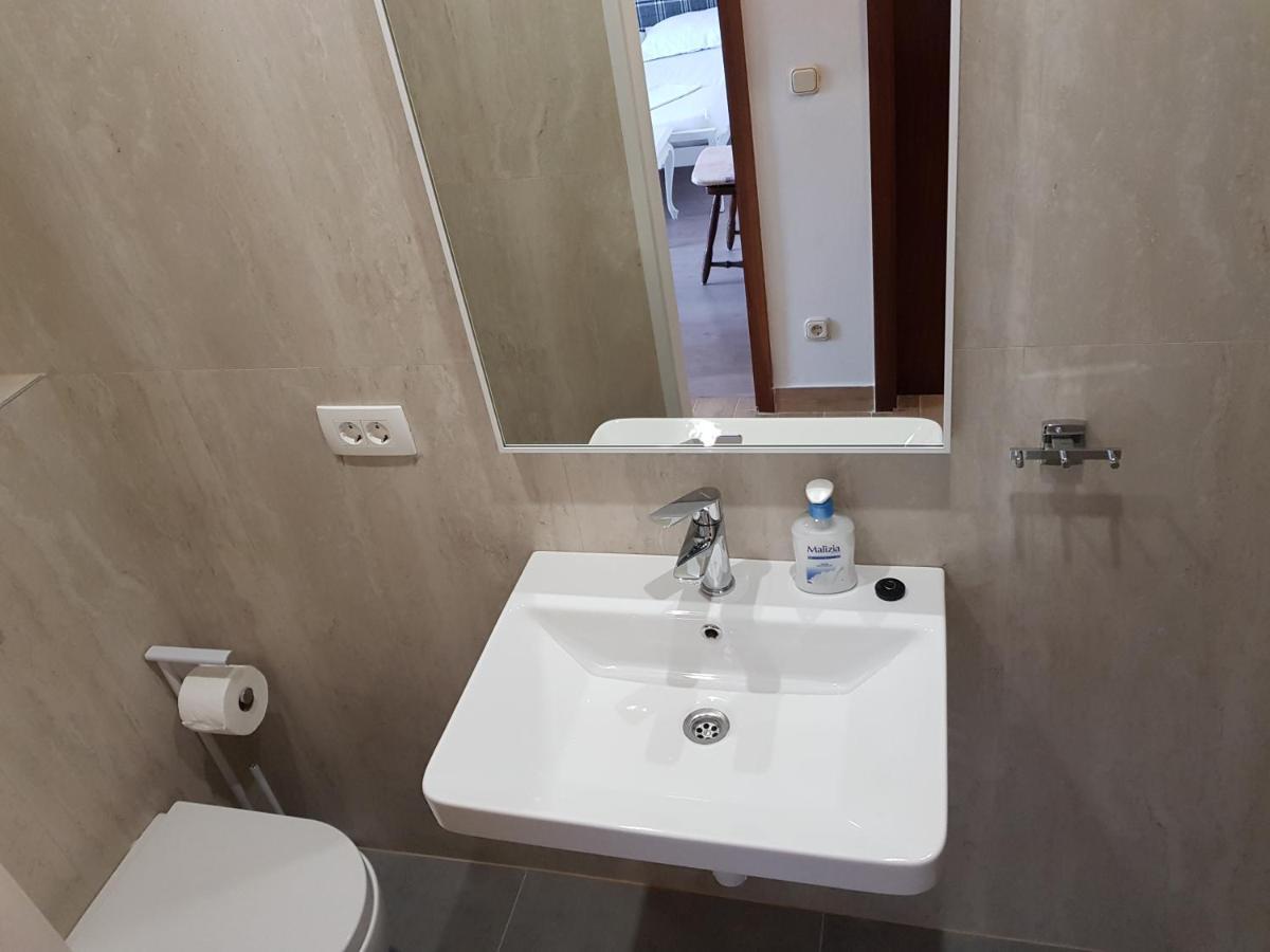 Apartman Figaro Pogled Od Milijun Dolara, 2 Tusa, 2 Wc Kaštela 외부 사진