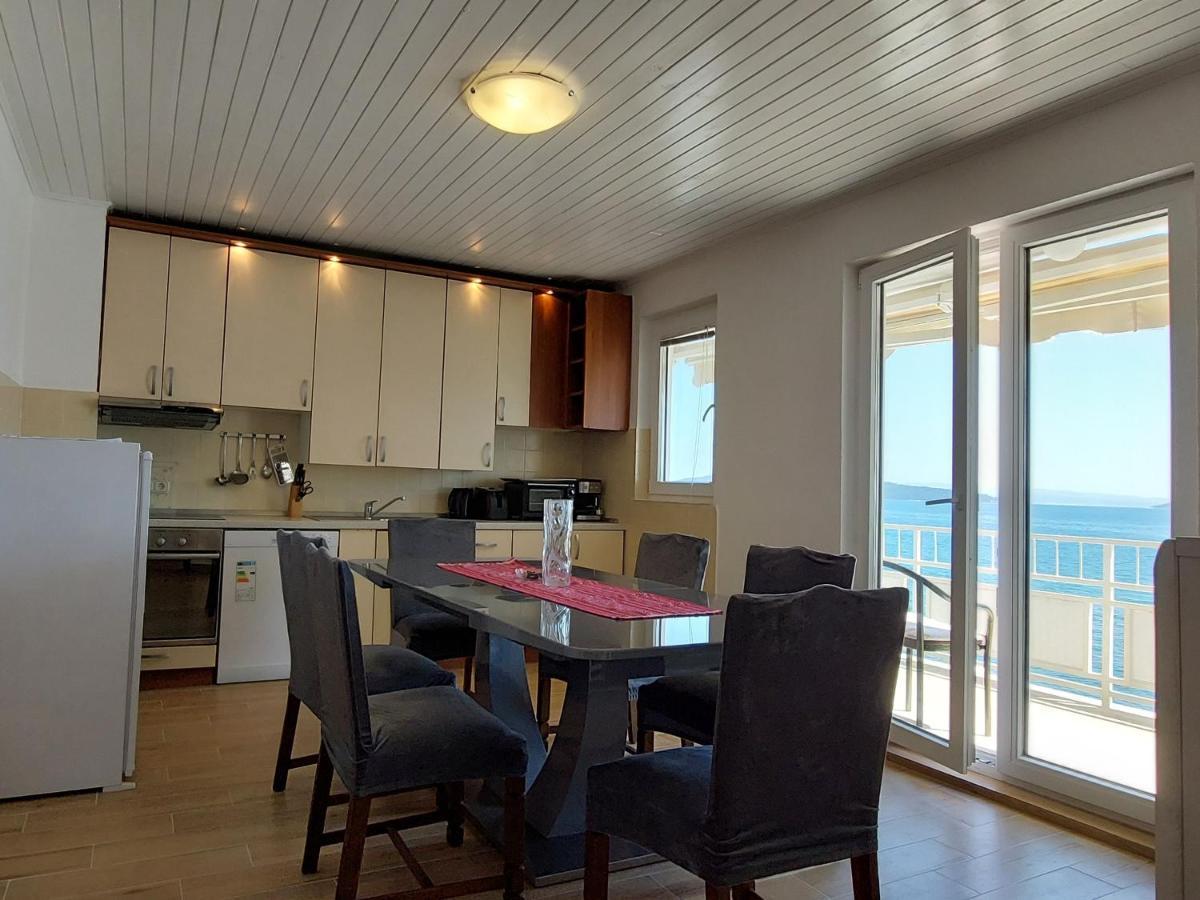 Apartman Figaro Pogled Od Milijun Dolara, 2 Tusa, 2 Wc Kaštela 외부 사진