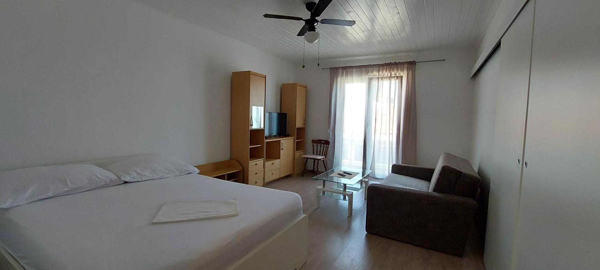 Apartman Figaro Pogled Od Milijun Dolara, 2 Tusa, 2 Wc Kaštela 외부 사진